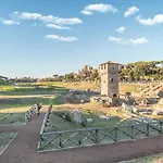 2 Bedroom Stunning Home In Roma
