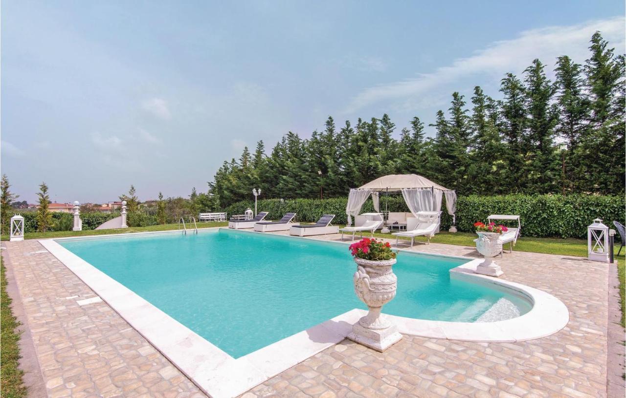 2 Bedroom Stunning In Rome