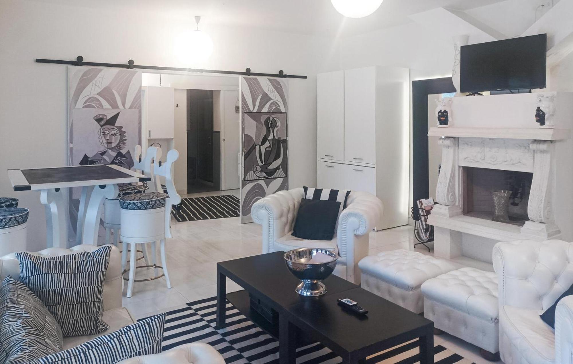 2 Bedroom Stunning In Rome